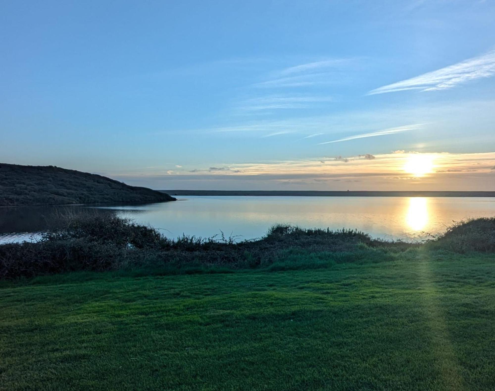 Beautifully Presented Dog Friendly Caravan On Very Popular Littlesea Holiday Haven Park Weymouth Wyke Regis Exterior photo